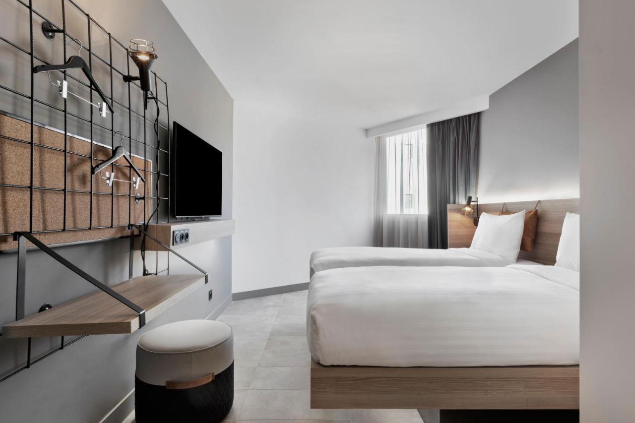 Moxy La Ciotat Hotel Exterior photo